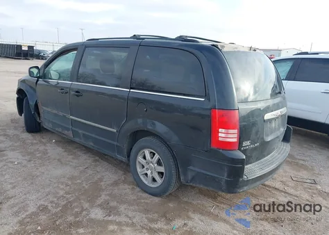 2010 Chrysler Town & Country Touring from USA, damaged, VIN 2A4RR5D14AR230624